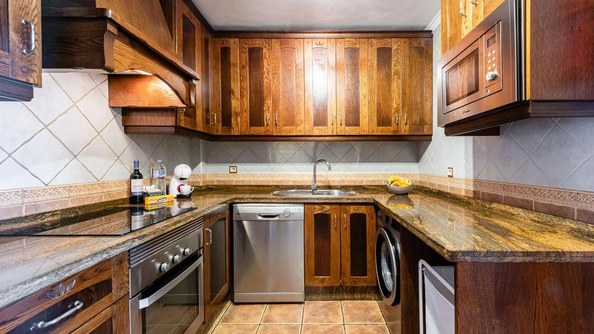 Nerja Centro, Playa Carabeo Apartment